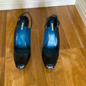 Beautiful Max Studio stiletto heels Navy/black